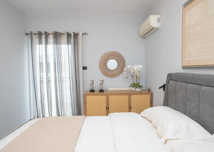 Blue Angel 2 Bedroom With Sea View Apartmán