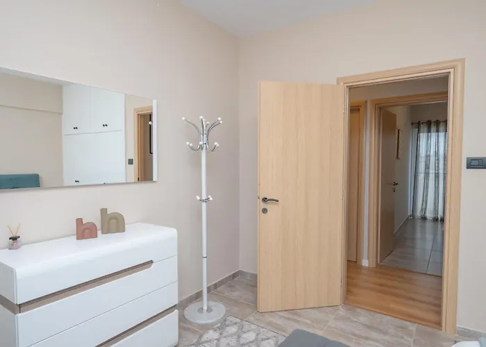 Апартаменты Blue Angel 2 Bedroom With Sea View