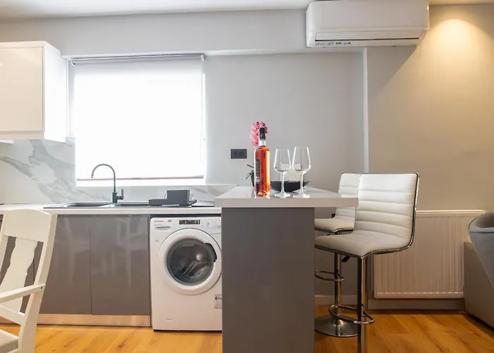 Blue Angel 2 Bedroom With Sea View Apartament