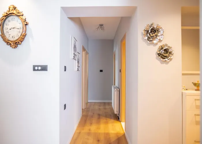 Blue Angel 2 Bedroom With Sea View Apartament *