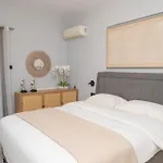 Blue Angel 2 Bedroom With Sea View Апартаменты