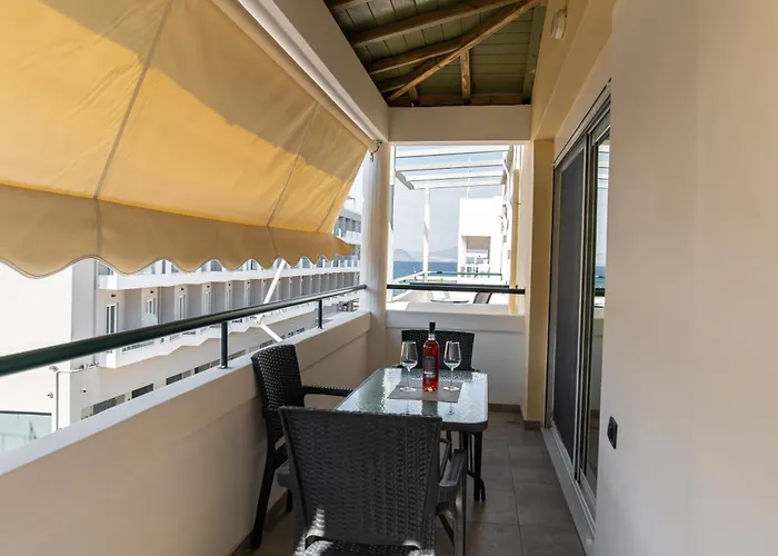 Blue Angel 2 Bedroom With Sea View