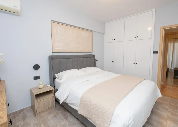 Blue Angel 2 Bedroom With Sea View *