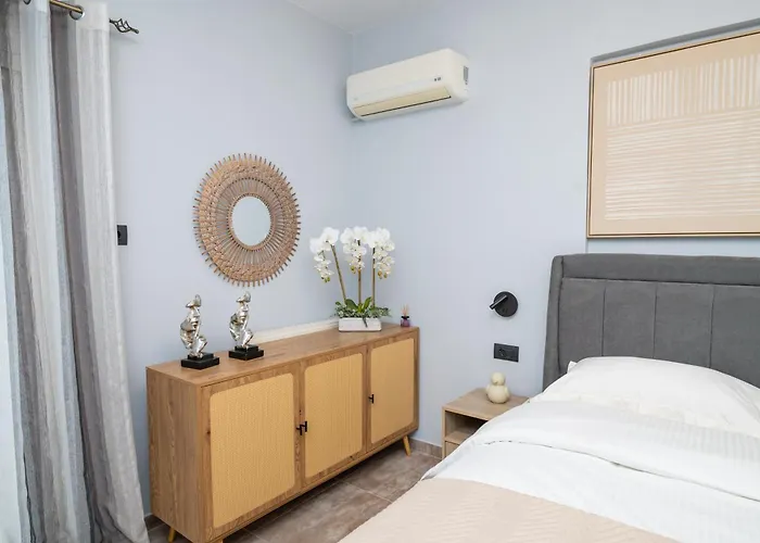 Blue Angel 2 Bedroom With Sea View Daire